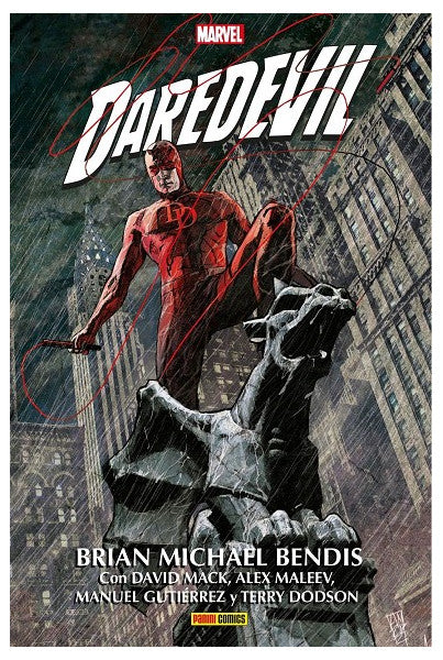 MARVEL OMNIBUS. DAREDEVIL DE BRIAN MICHAEL BENDIS Y ALEX MAELEEV 1 - PANINI COMICS